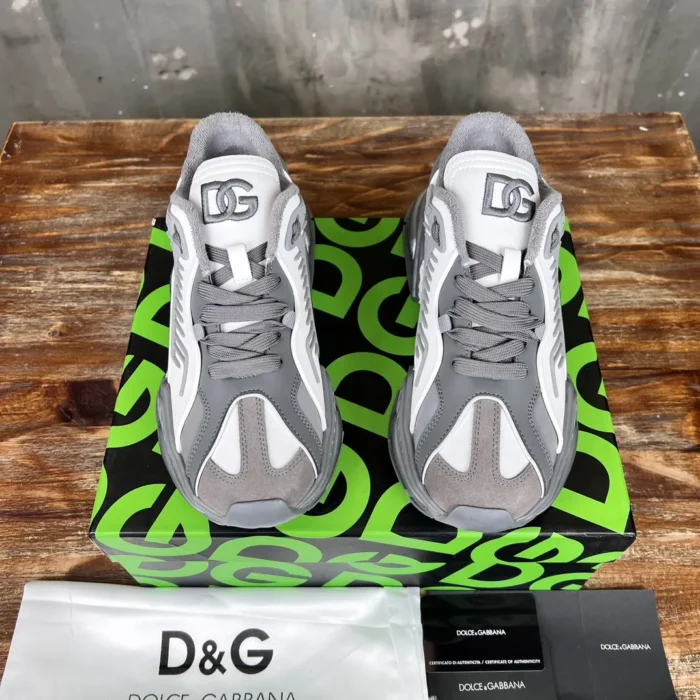 Dolce & Gabbana Sneakers In Grey