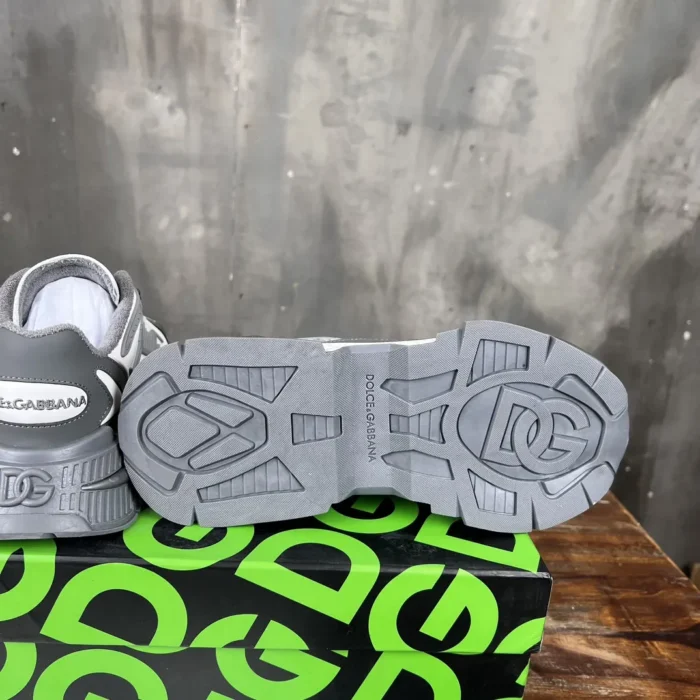 Dolce & Gabbana Sneakers In Grey