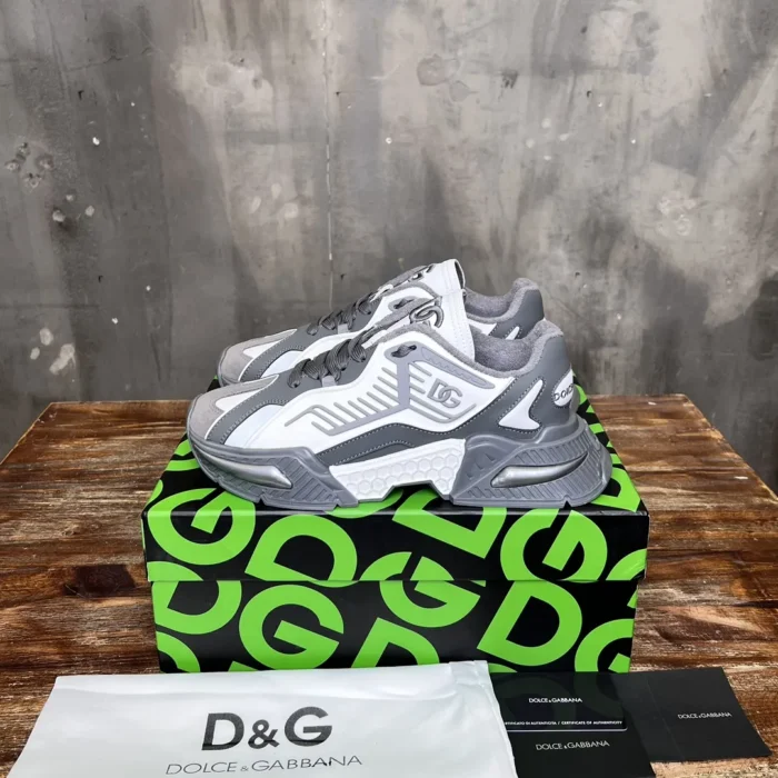 Dolce & Gabbana Sneakers In Grey