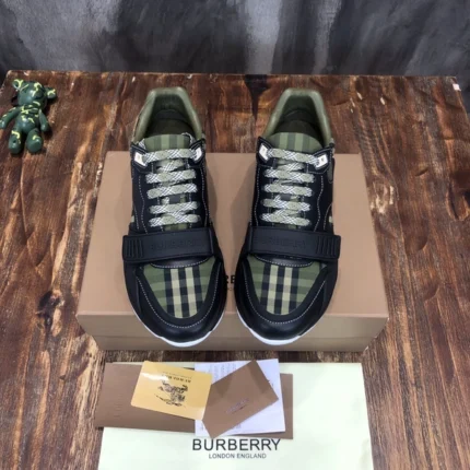 Burberry Green/Black Leather and Canvas Ramsey Sneakers