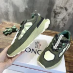 Moncler Lite Runner Sneakers In Navy