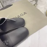 Balenciaga Pool Slide Sandal in Black/white