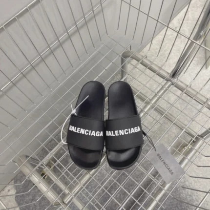 Balenciaga Pool Slide Sandal in Black/white
