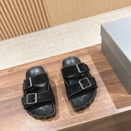 Balenciaga Sunday Sandal in Black