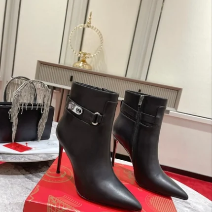 Christian Louboutin Lock So Kate Booty
