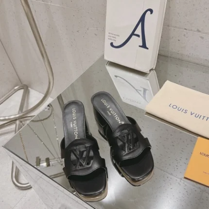 Louis Vuitton LV Isola Mule Black