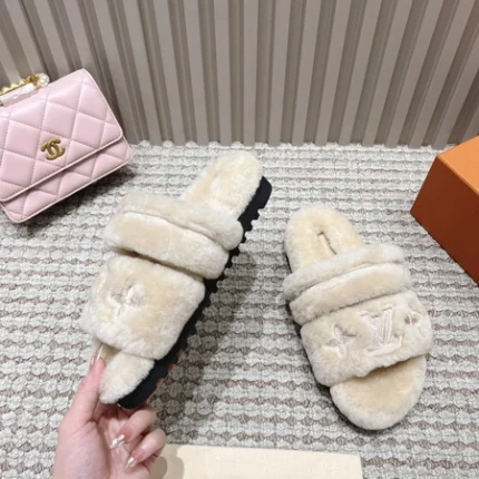 Louis Vuitton LV Sunset Flat Comfort Mule Beige
