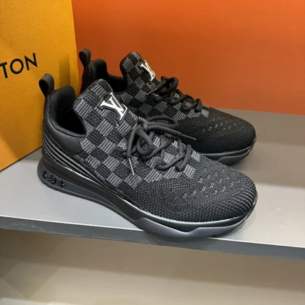 Louis Vuitton V.N.R Black Sneaker Rmwsnlvtm63