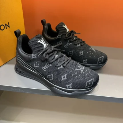 Louis Vuitton V.N.R Black Sneaker Rmwsnlvtm65