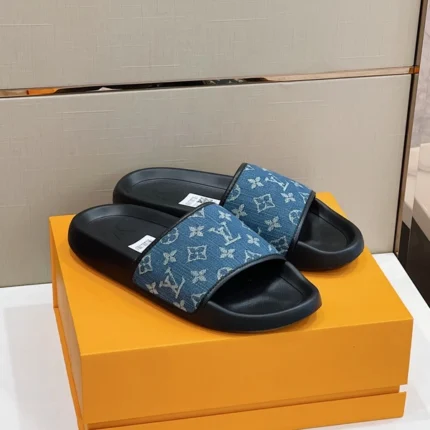 Louis Vuitton Waterfront Mule Rmwlvsdm37